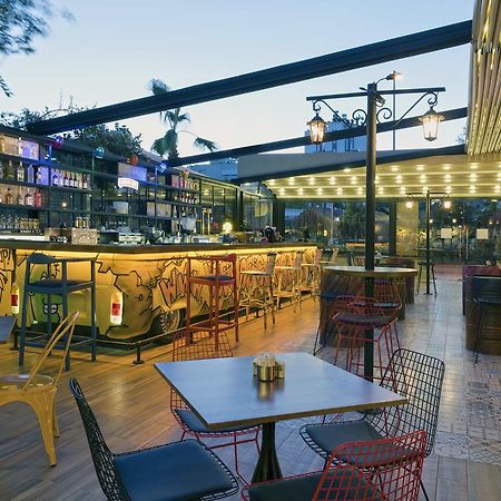 Voswos Garage Coffee Hotel Antalya Buitenkant foto